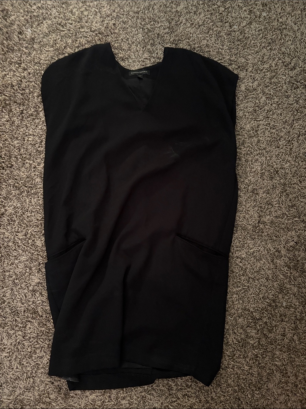 Banana Republic Black Sleeveless V-Neck Tunic
